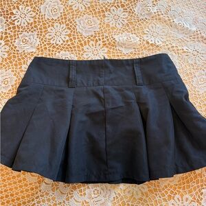 Black Pleated Mini Skirt